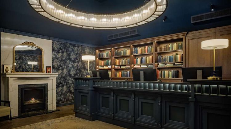The Queens Hotel Leeds Lobby