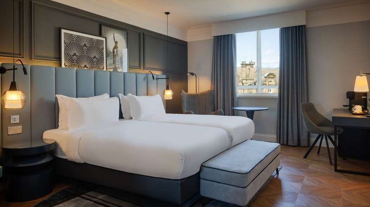 The Queens Hotel Leeds Room