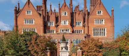 Dunston Hall Exterior