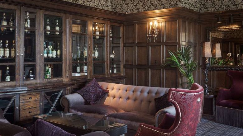 <b>Slaley Hall Lobby</b>. Images powered by <a href="https://iceportal.shijigroup.com/" title="IcePortal" target="_blank">IcePortal</a>.