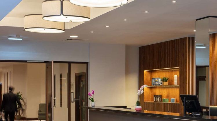 Stratford Manor Lobby