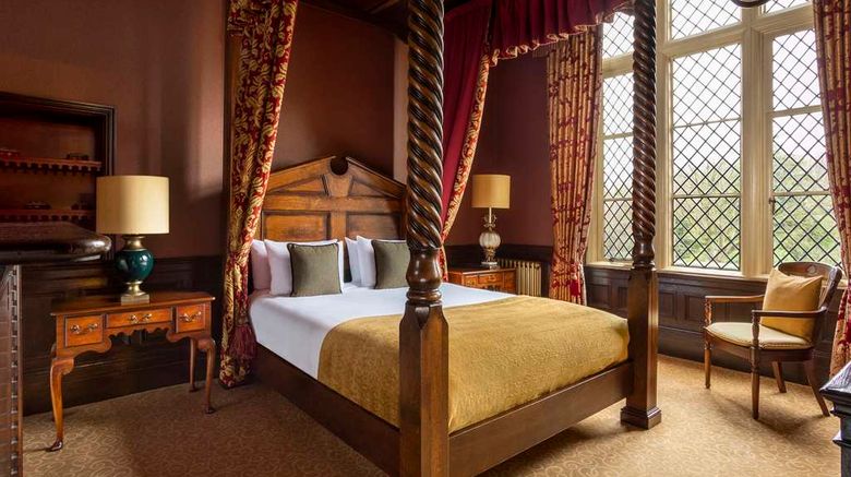 <b>Crewe Hall Suite</b>. Images powered by <a href="https://iceportal.shijigroup.com/" title="IcePortal" target="_blank">IcePortal</a>.