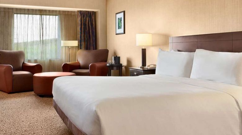 <b>Par-A-Dice Hotel & Casino Room</b>. Images powered by <a href="https://iceportal.shijigroup.com/" title="IcePortal" target="_blank">IcePortal</a>.