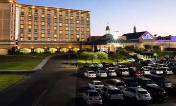 Delta Downs Racetrack, Hotel & Casino