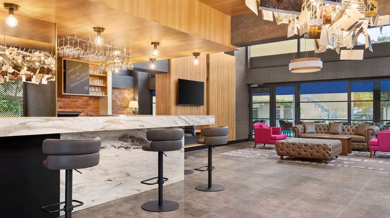 <b>Tryp by Wyndham Istanbul Atasehir Lobby</b>. Images powered by <a href="https://iceportal.shijigroup.com/" title="IcePortal" target="_blank">IcePortal</a>.