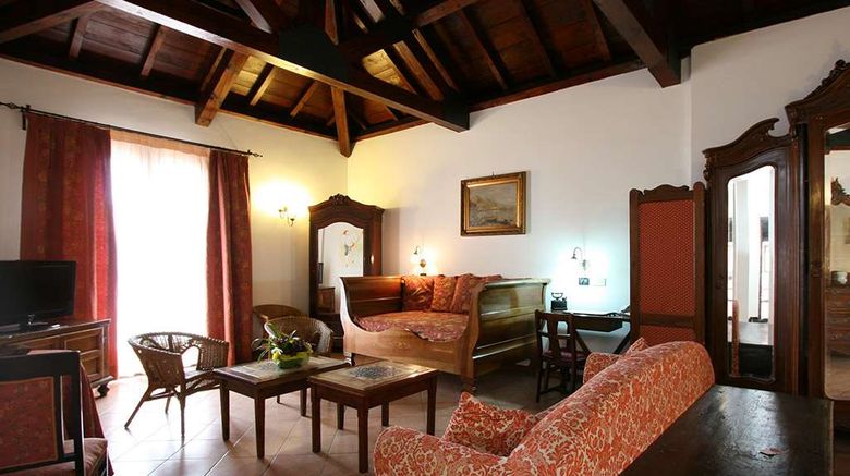 <b>Villa Sonia Hotel Suite</b>. Images powered by <a href="https://iceportal.shijigroup.com/" title="IcePortal" target="_blank">IcePortal</a>.