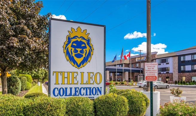 Leo Collection Detroit-Ascend Collection Exterior