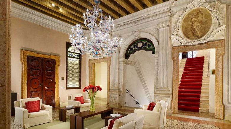 <b>Hotel Palazzo Giovanelli Lobby</b>. Images powered by <a href="https://iceportal.shijigroup.com/" title="IcePortal" target="_blank">IcePortal</a>.