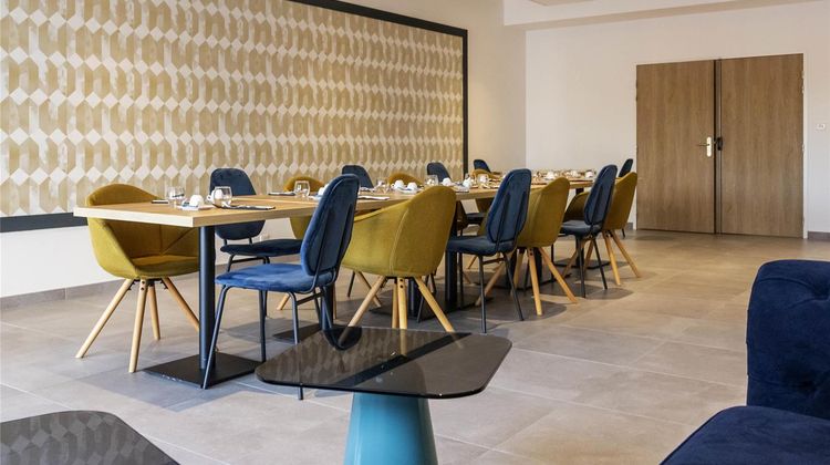Ibis Styles Fougeres Meeting