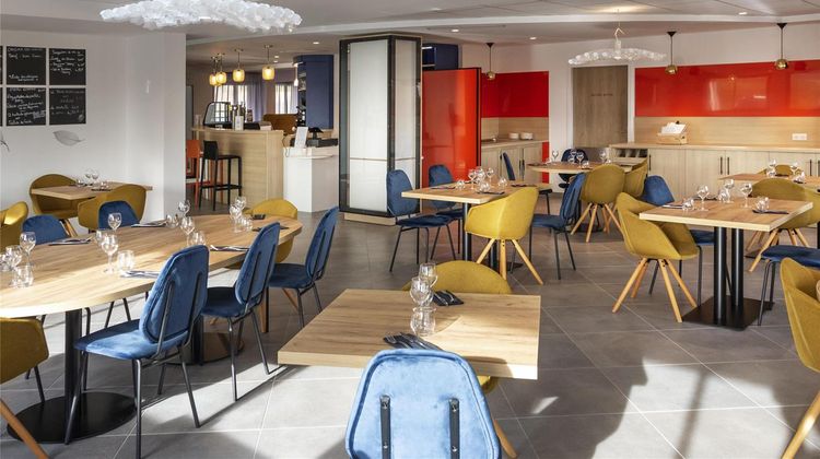 Ibis Styles Fougeres Restaurant