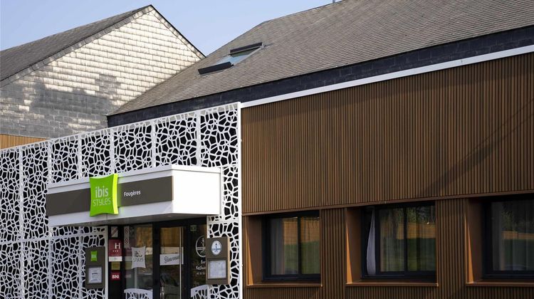 Ibis Styles Fougeres Exterior