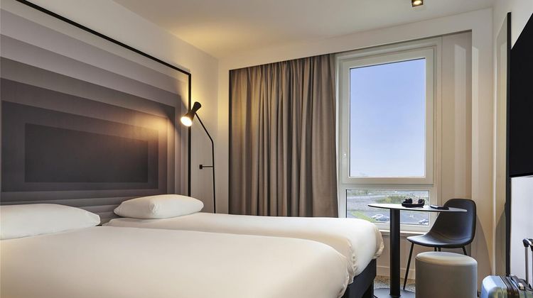 Ibis Bethune Centre Gare Room