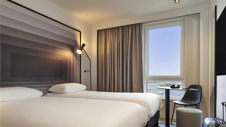 <b>Ibis Bethune Centre Gare Room</b>. Images powered by <a href="https://iceportal.shijigroup.com/" title="IcePortal" target="_blank">IcePortal</a>.