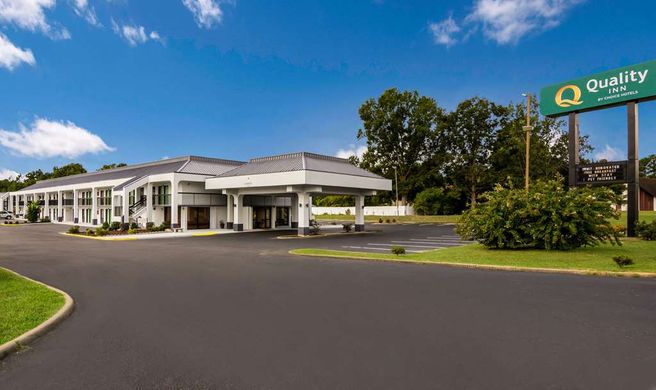 Quality Inn Emporia Exterior