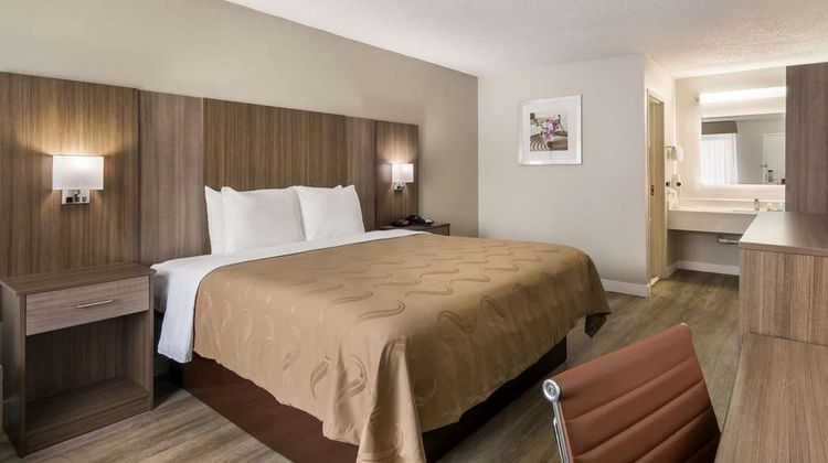 Quality Inn Emporia Room