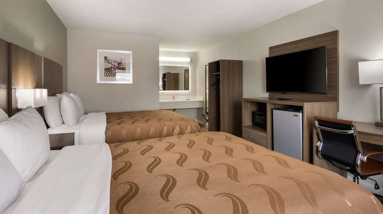 <b>Quality Inn Emporia Room</b>. Images powered by <a href="https://iceportal.shijigroup.com/" title="IcePortal" target="_blank">IcePortal</a>.