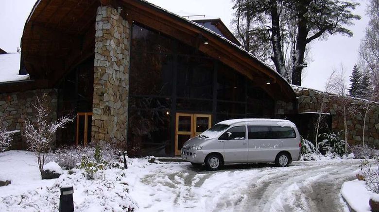 <b>Design Suites Hotel, Bariloche Exterior</b>. Images powered by <a href="https://iceportal.shijigroup.com/" title="IcePortal" target="_blank">IcePortal</a>.