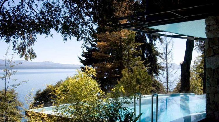 Design Suites Hotel, Bariloche Pool