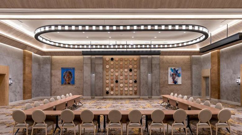 <b>Radisson Blu Mosi-Oa-Tunya LVI Resort Ballroom</b>. Images powered by <a href="https://iceportal.shijigroup.com/" title="IcePortal" target="_blank">IcePortal</a>.
