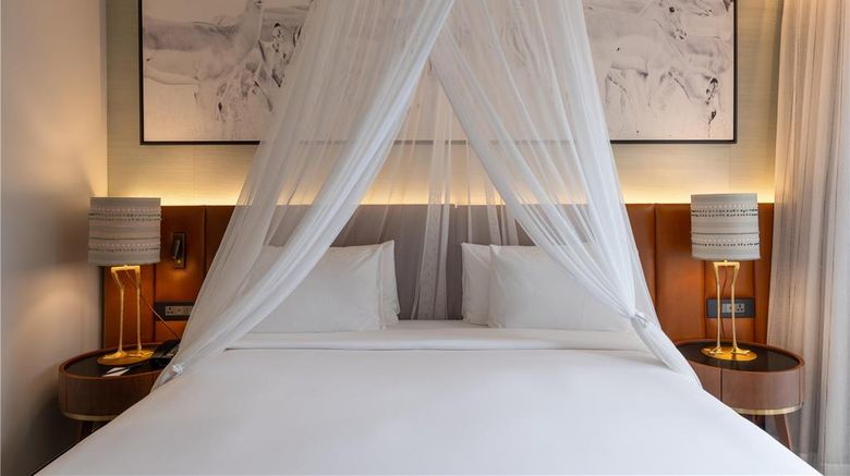 <b>Radisson Blu Mosi-Oa-Tunya LVI Resort Suite</b>. Images powered by <a href="https://iceportal.shijigroup.com/" title="IcePortal" target="_blank">IcePortal</a>.