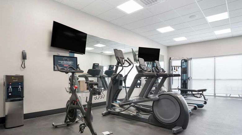 <b>Best Western Plus Mobile Inn & Suites Health</b>. Images powered by <a href="https://iceportal.shijigroup.com/" title="IcePortal" target="_blank">IcePortal</a>.