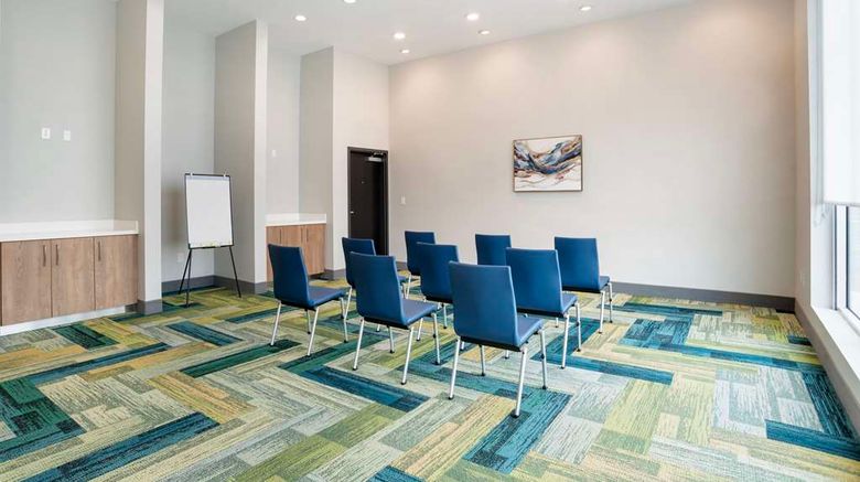 <b>Best Western Plus Mobile Inn & Suites Meeting</b>. Images powered by <a href="https://iceportal.shijigroup.com/" title="IcePortal" target="_blank">IcePortal</a>.