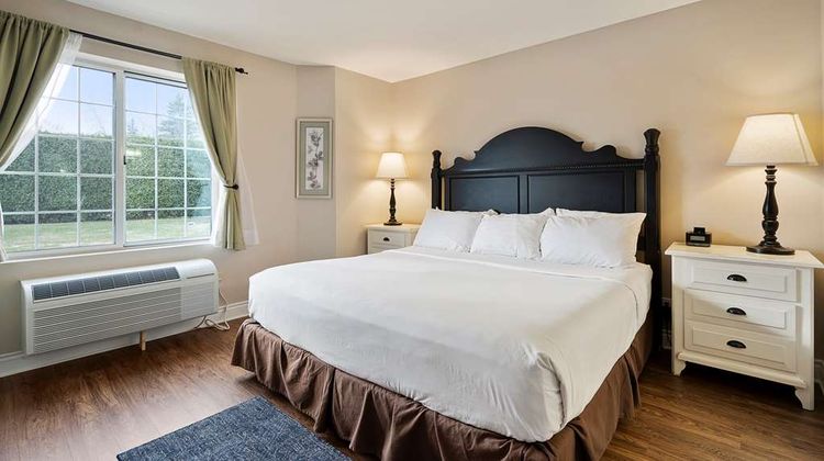 Charlevoix Inn & Sts SureStay Coll by BW Suite