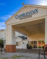 Charlevoix Inn & Sts SureStay Coll by BW