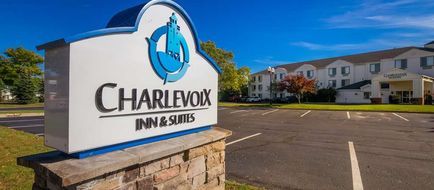 Charlevoix Inn & Sts SureStay Coll by BW Exterior