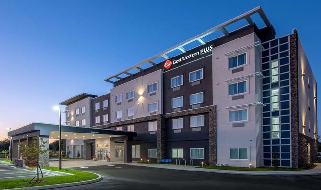 Best Western Plus Lakeland Exterior