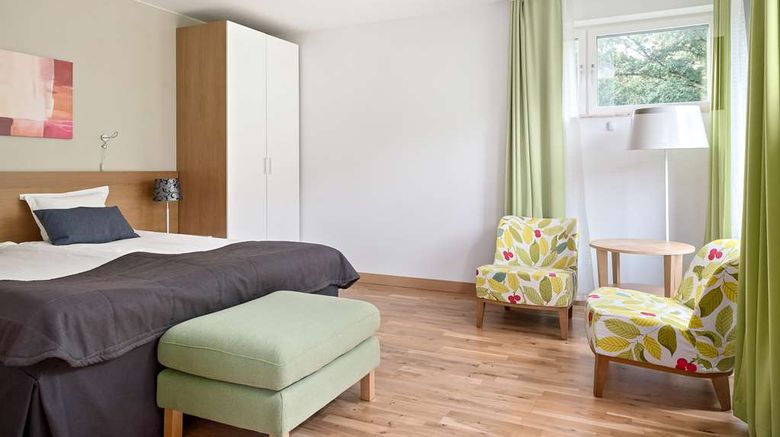 <b>Best Western Valhall Park Hotel Room</b>. Images powered by <a href="https://iceportal.shijigroup.com/" title="IcePortal" target="_blank">IcePortal</a>.
