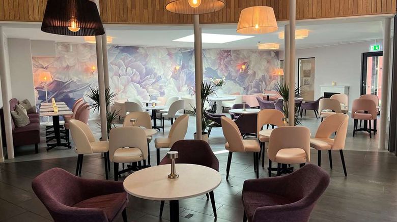 <b>Best Western Valhall Park Hotel Restaurant</b>. Images powered by <a href="https://iceportal.shijigroup.com/" title="IcePortal" target="_blank">IcePortal</a>.