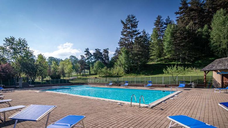 <b>Les Hameaux de Lozere, Sure Hotel by BW Pool</b>. Images powered by <a href="https://iceportal.shijigroup.com/" title="IcePortal" target="_blank">IcePortal</a>.