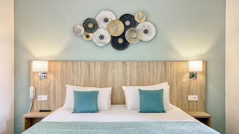 <b>Les Hameaux de Lozere, Sure Hotel by BW Room</b>. Images powered by <a href="https://iceportal.shijigroup.com/" title="IcePortal" target="_blank">IcePortal</a>.