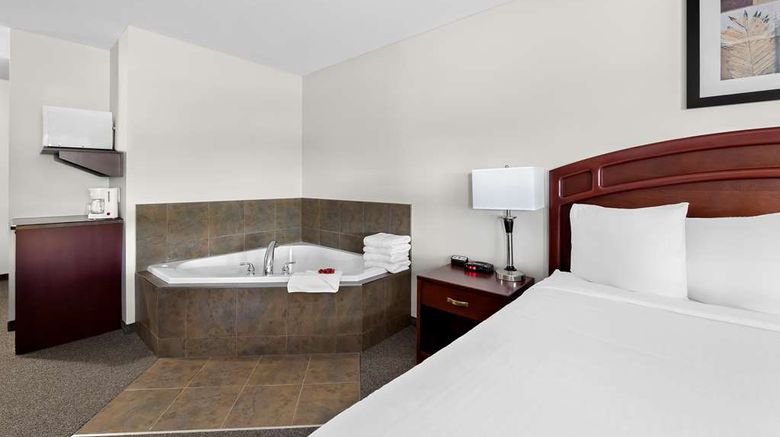 <b>SureStay Plus by Best Western Hardisty Suite</b>. Images powered by <a href="https://iceportal.shijigroup.com/" title="IcePortal" target="_blank">IcePortal</a>.