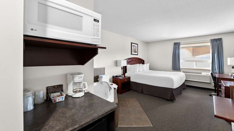 <b>SureStay Plus by Best Western Hardisty Suite</b>. Images powered by <a href="https://iceportal.shijigroup.com/" title="IcePortal" target="_blank">IcePortal</a>.