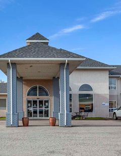 Quality Inn & Stes Edmonton Intl Airport
