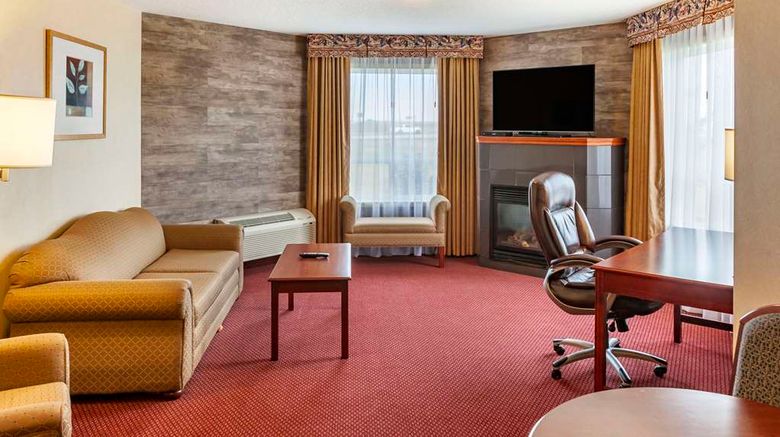 <b>Quality Inn & Stes Edmonton Intl Airport Suite</b>. Images powered by <a href="https://iceportal.shijigroup.com/" title="IcePortal" target="_blank">IcePortal</a>.