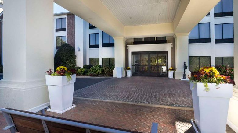 <b>Comfort Inn & Suites Exterior</b>. Images powered by <a href="https://iceportal.shijigroup.com/" title="IcePortal" target="_blank">IcePortal</a>.