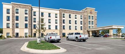 Comfort Suites Grandview-Kansas City Exterior