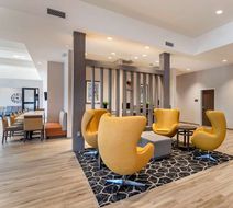 Comfort Suites Grandview-Kansas City Lobby