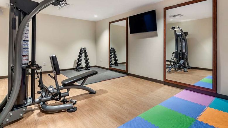 <b>Comfort Suites Grandview-Kansas City Health</b>. Images powered by <a href="https://iceportal.shijigroup.com/" title="IcePortal" target="_blank">IcePortal</a>.
