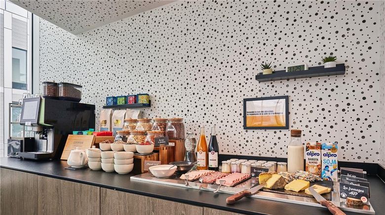 <b>Odalys City Paris XVII Restaurant</b>. Images powered by <a href="https://iceportal.shijigroup.com/" title="IcePortal" target="_blank">IcePortal</a>.