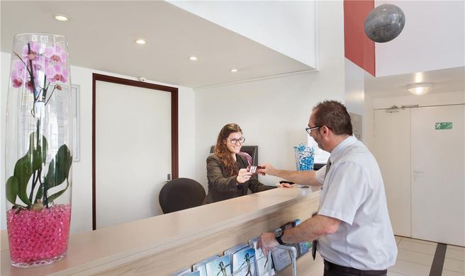 Odalys Les Hauts de la Principaute Lobby