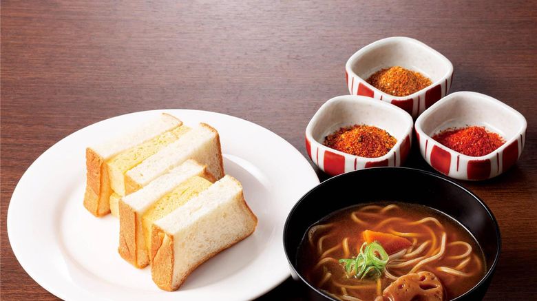 <b>Comfort Inn Kyoto Shijokarasuma Restaurant</b>. Images powered by <a href="https://iceportal.shijigroup.com/" title="IcePortal" target="_blank">IcePortal</a>.