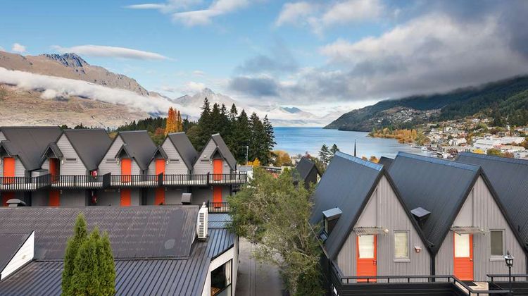 Heartland Hotel Queenstown Exterior