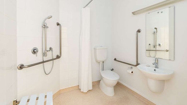 <b>Heartland Hotel Auckland Airport Room</b>. Images powered by <a href="https://iceportal.shijigroup.com/" title="IcePortal" target="_blank">IcePortal</a>.