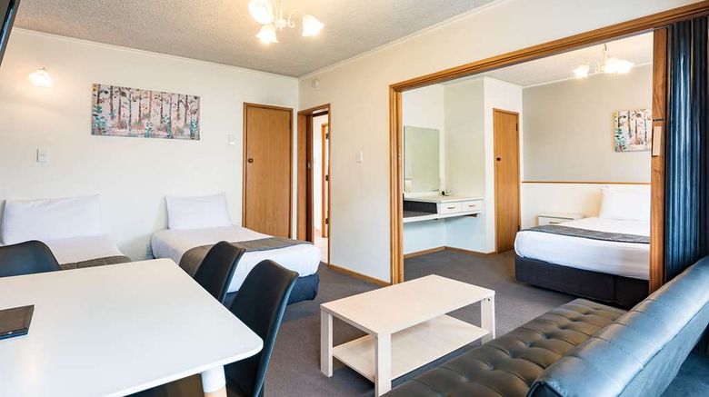 <b>Heartland Ambassador Hotel Hamilton Room</b>. Images powered by <a href="https://iceportal.shijigroup.com/" title="IcePortal" target="_blank">IcePortal</a>.