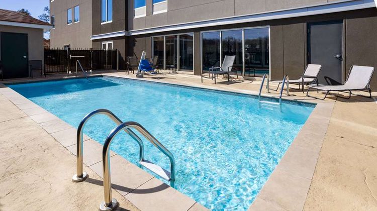 La Quinta Inn & Suites by Wyndham Pool