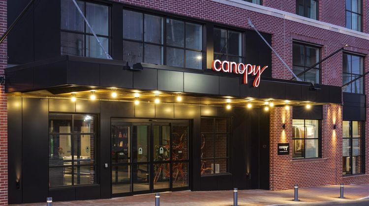 Canopy by Hilton Portland Waterfront Exterior